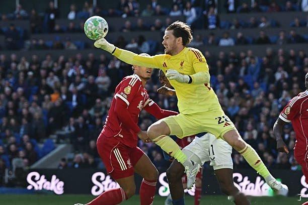 伍德曼▪️本土球员，29岁，包括英冠联赛在内，职业生涯共出场272次。▪️上