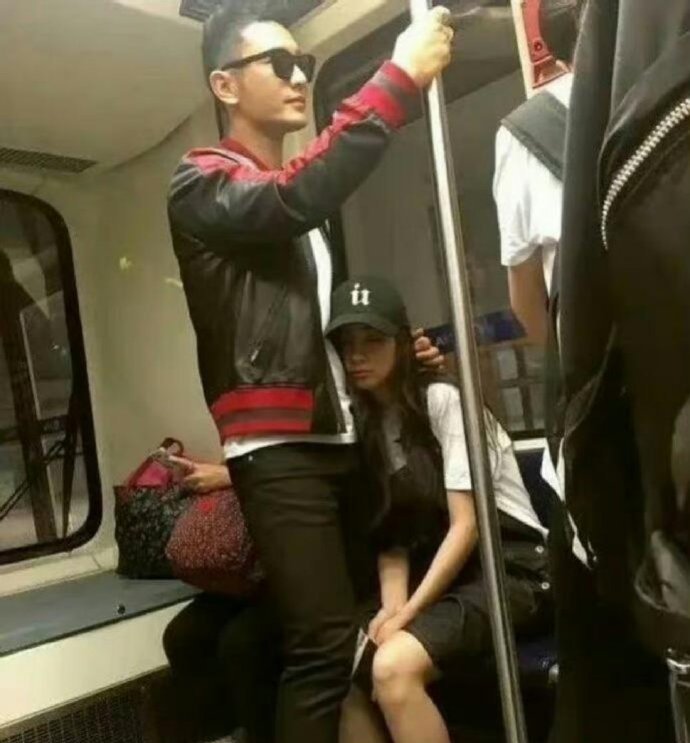 黄晓明以前对baby的爱应该是真爱，仿佛就发生在昨天......​​​