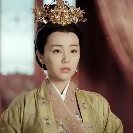 朱棣率兵攻入南京时，俘虏了朱允炆的生母吕氏。看见吕氏狼狈地摔在地上，朱棣上前搀扶