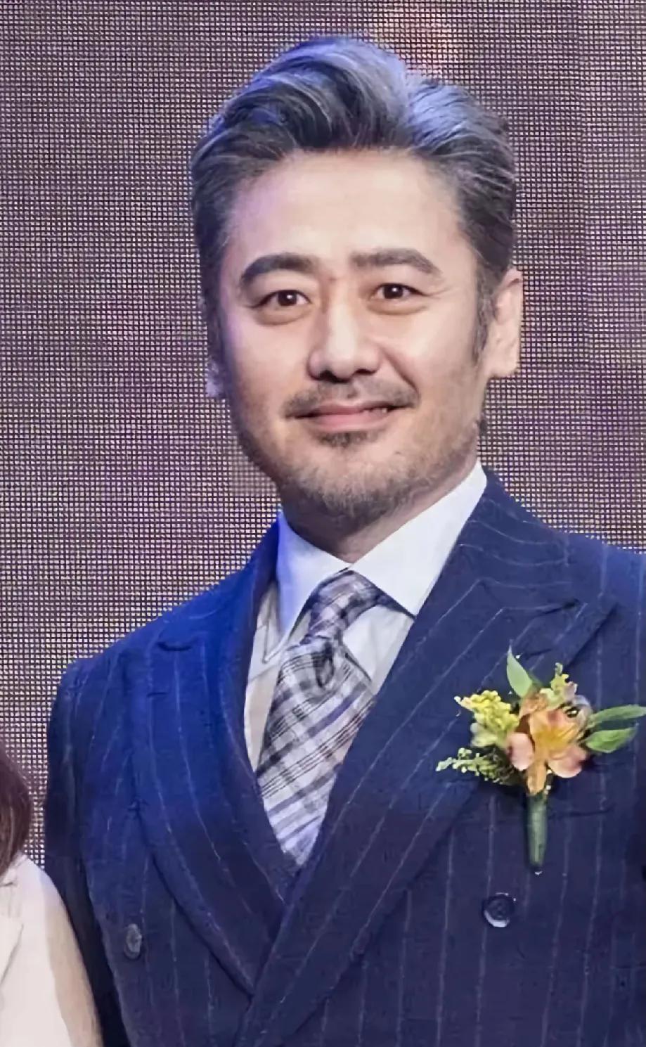 陈昱霖当了吴秀波7年的情人，两人分手时，陈昱霖向他索要4000万分手费，结果吴秀