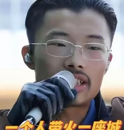 爆火不等于站稳！郭有才直言：被大家看见，才只是起步而已！谁都想不到，菏泽南站
