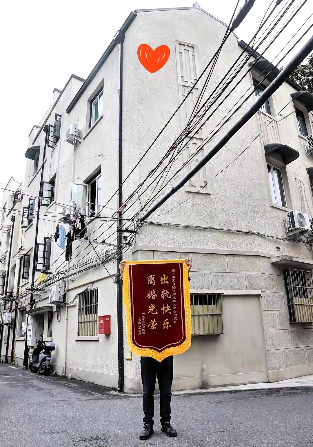 最狠的报复！比打人更绝的反击，全网看呆​​谁都没想到！丈夫处理妻子出轨的方式，