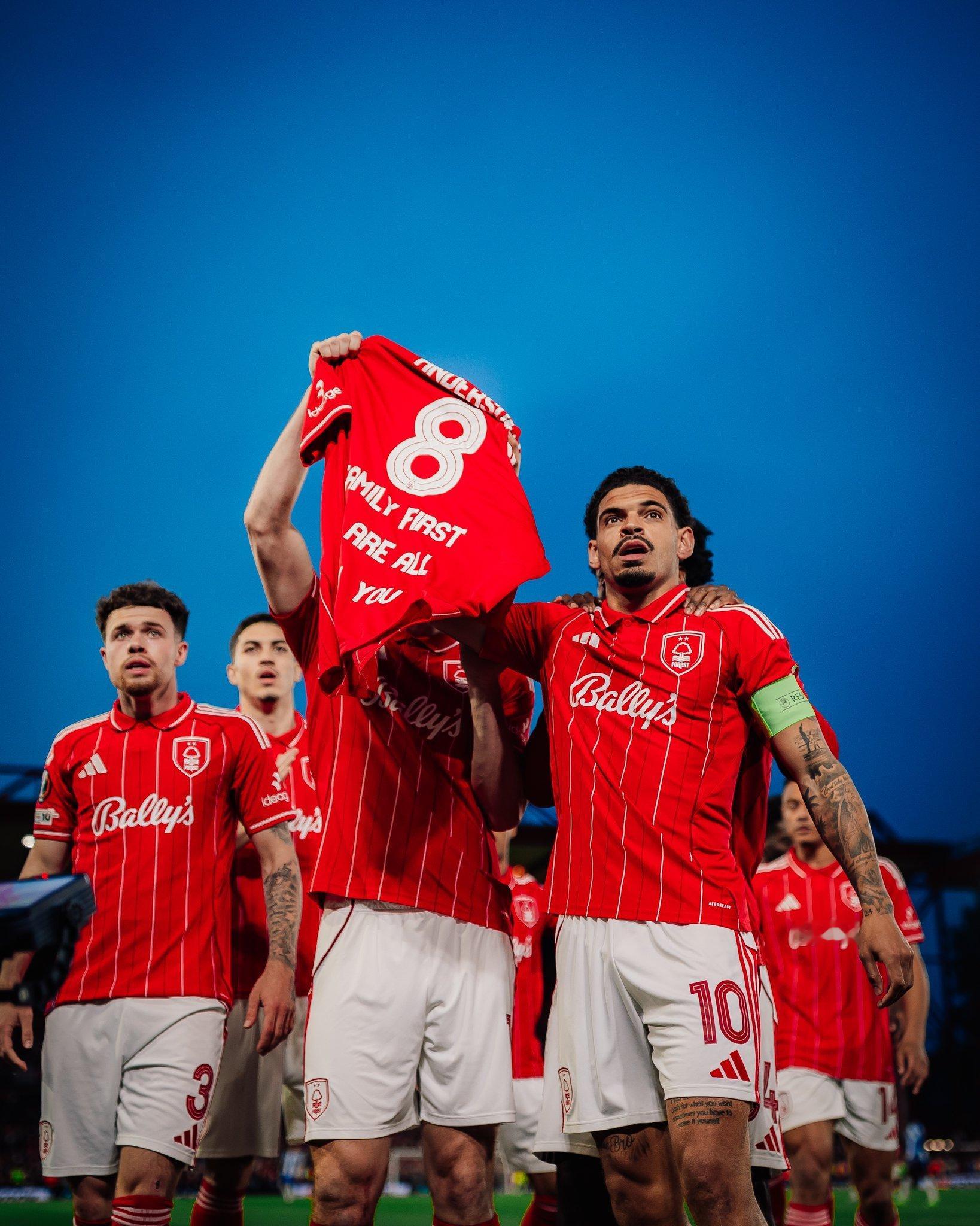 三次换帅后，森林下赛季踢英冠+欧冠？佩雷拉带领森林击败了自己曾当过助教的波尔图，