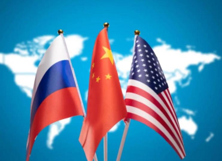 如今的美俄，都在等中国是否会动手！现在全球这局势，明眼人都能看出来，美俄俩