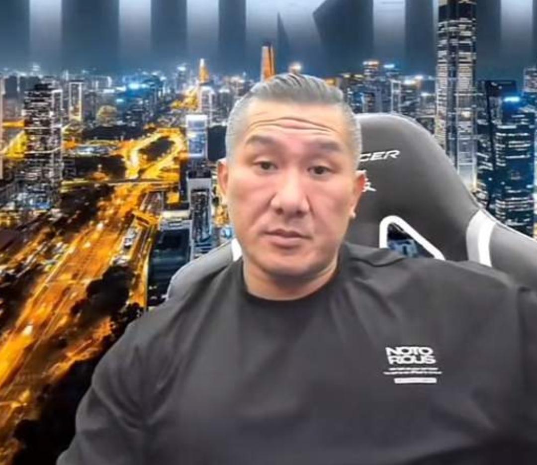 台湾网红馆长如果不与黄国昌做切割，他之前在大陆做直播积累的粉丝信任要一夜清零，现