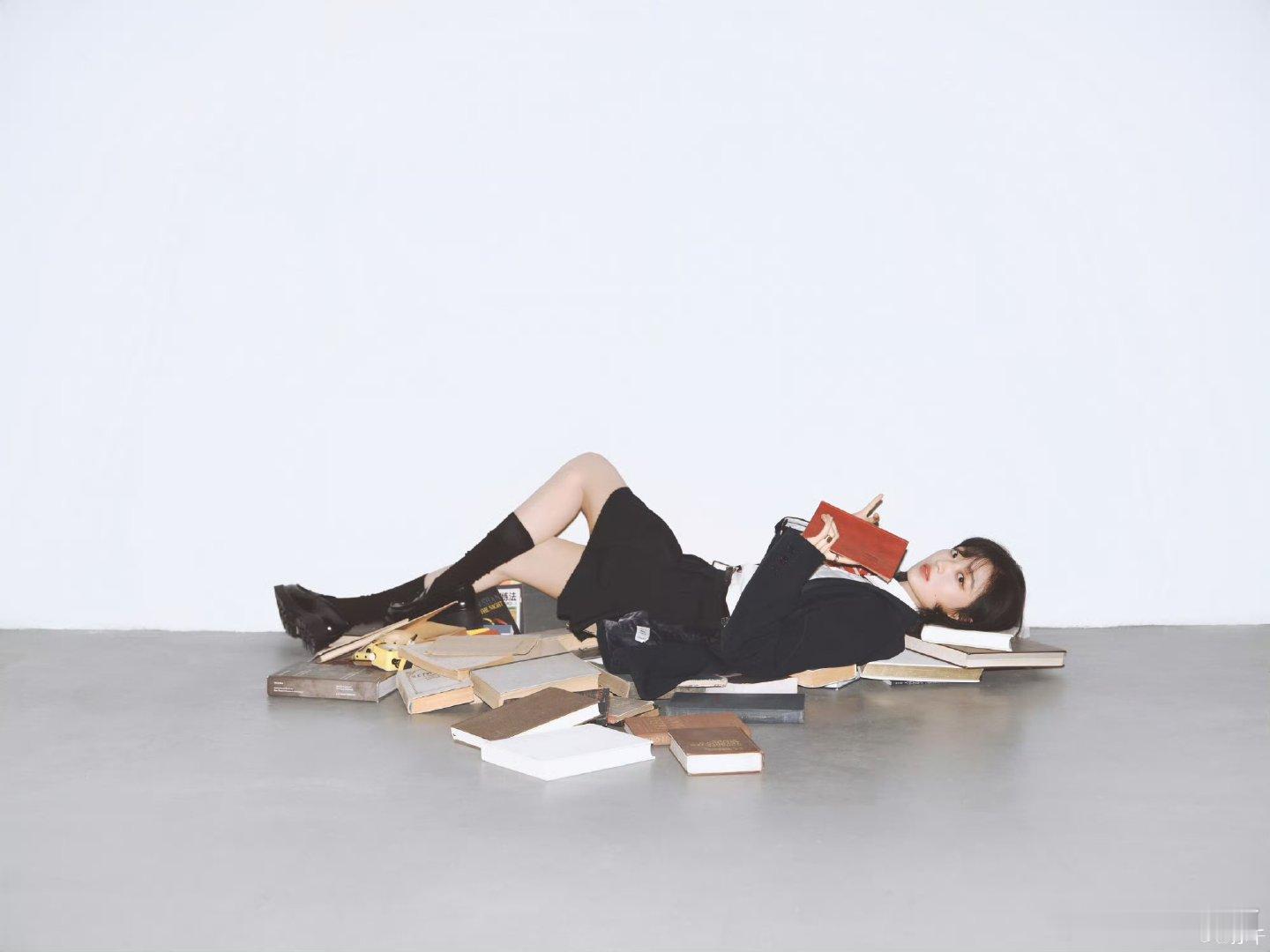 孙千现代孙千现代扮相鲜活有张力，颜值气场兼具，狠狠期待现代新剧，坐等新角色上