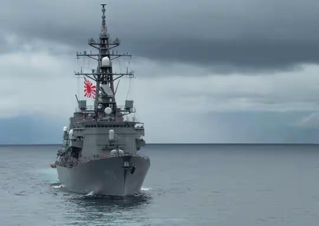 又来搞事情？小日本这次真的是蹬鼻子上脸啊？17日上午，这在台湾海峡，一艘日本