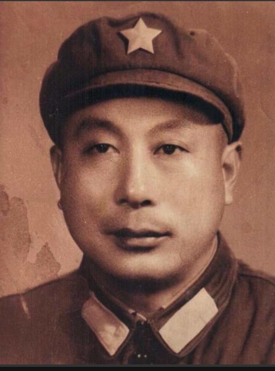 1955年，22吨鱼雷艇故障返航，竟遭遇千吨敌舰！艇长张逸民怒吼：“打出最后一雷