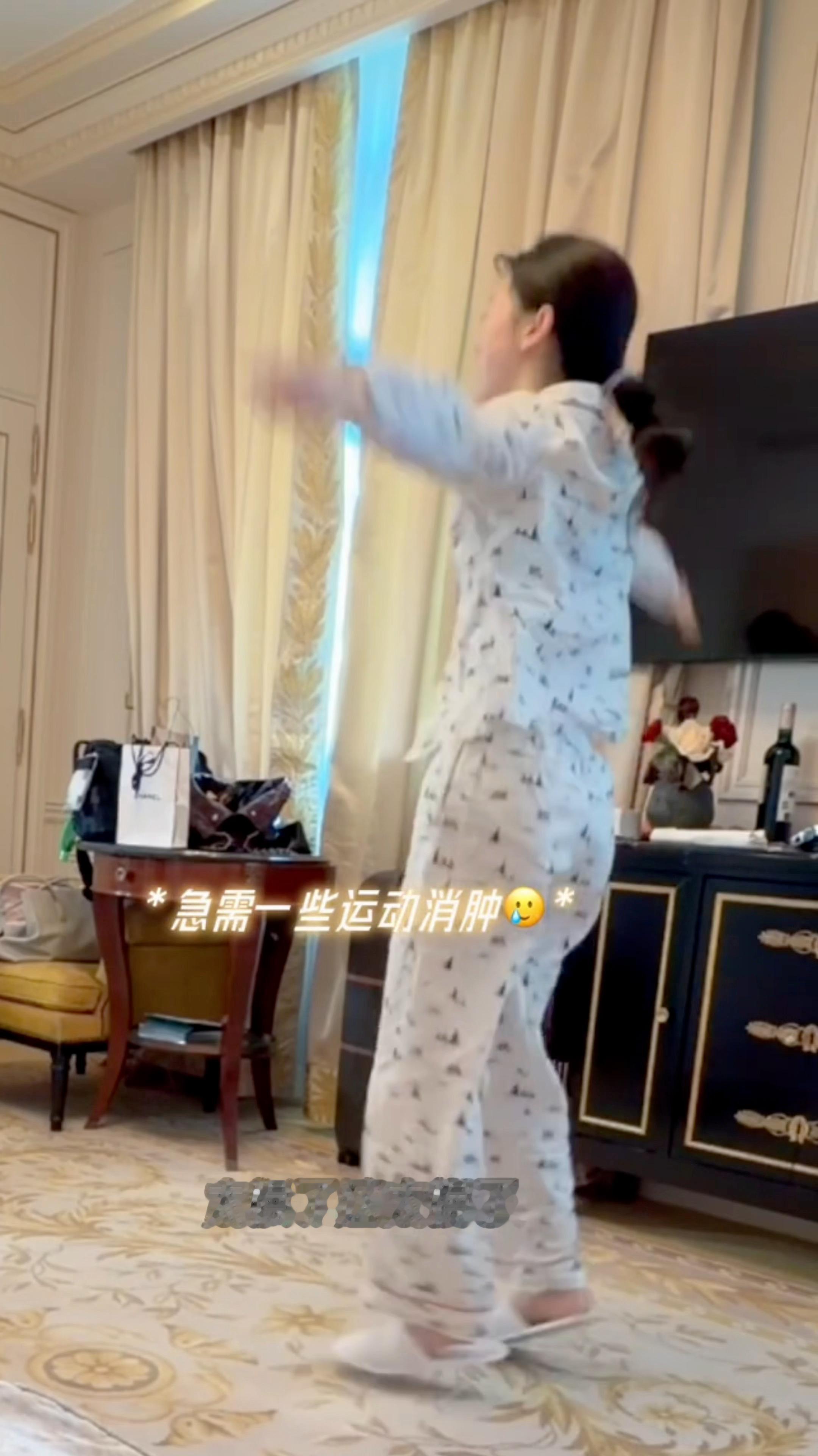 老师俺们家小鼻嘎也太可爱了吧好像幼儿园小朋友单依纯