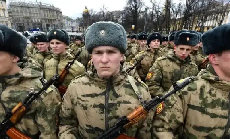 刷到一个帖子，突然有点理解了俄罗斯那种独特的“孤独感”。它就像一个基因特别复