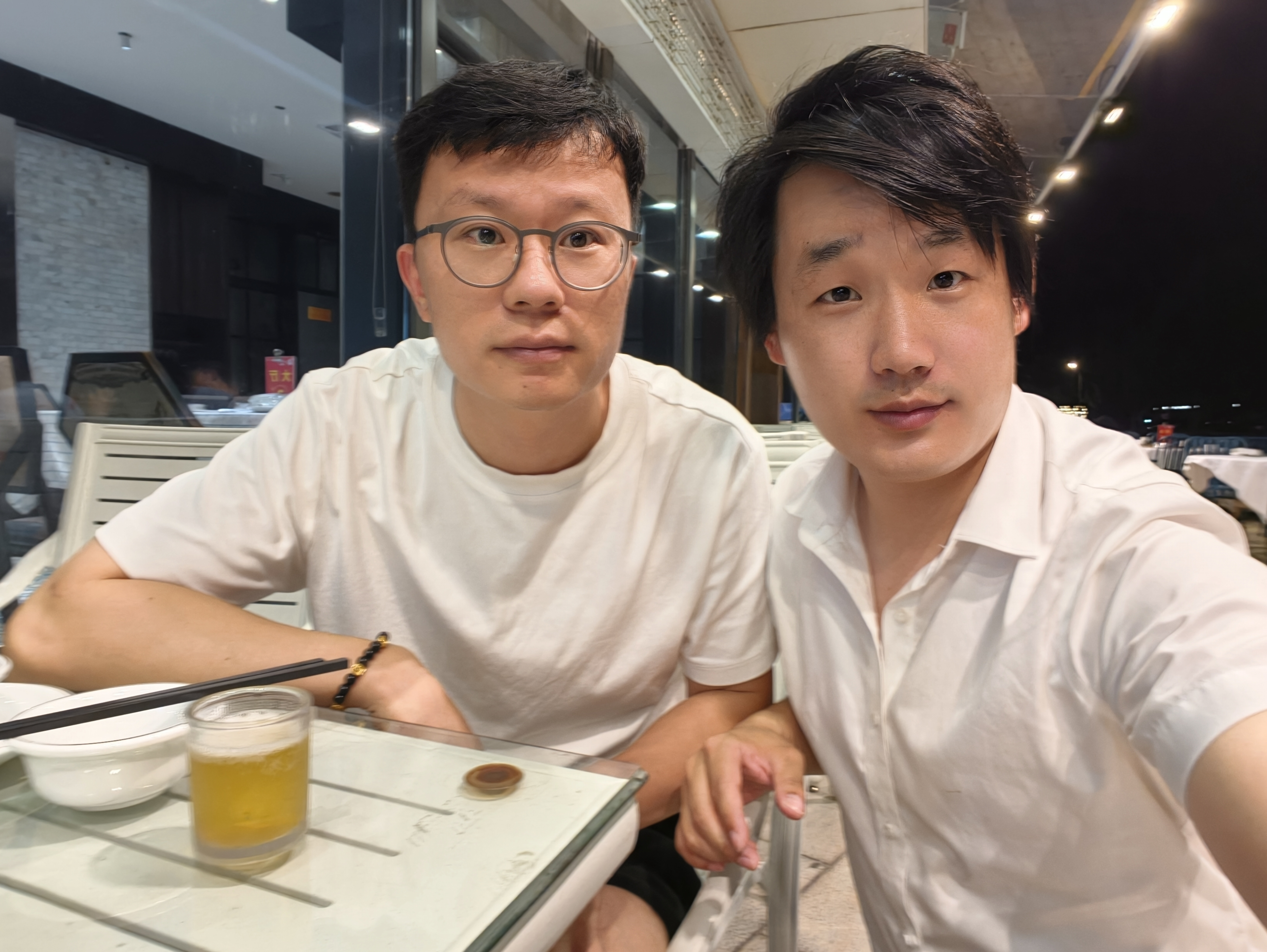 曾经趣评测闪电客服高管负责人，来到厦门，安排了海鲜局，谢谢大哥厦门·五缘湾帆船港