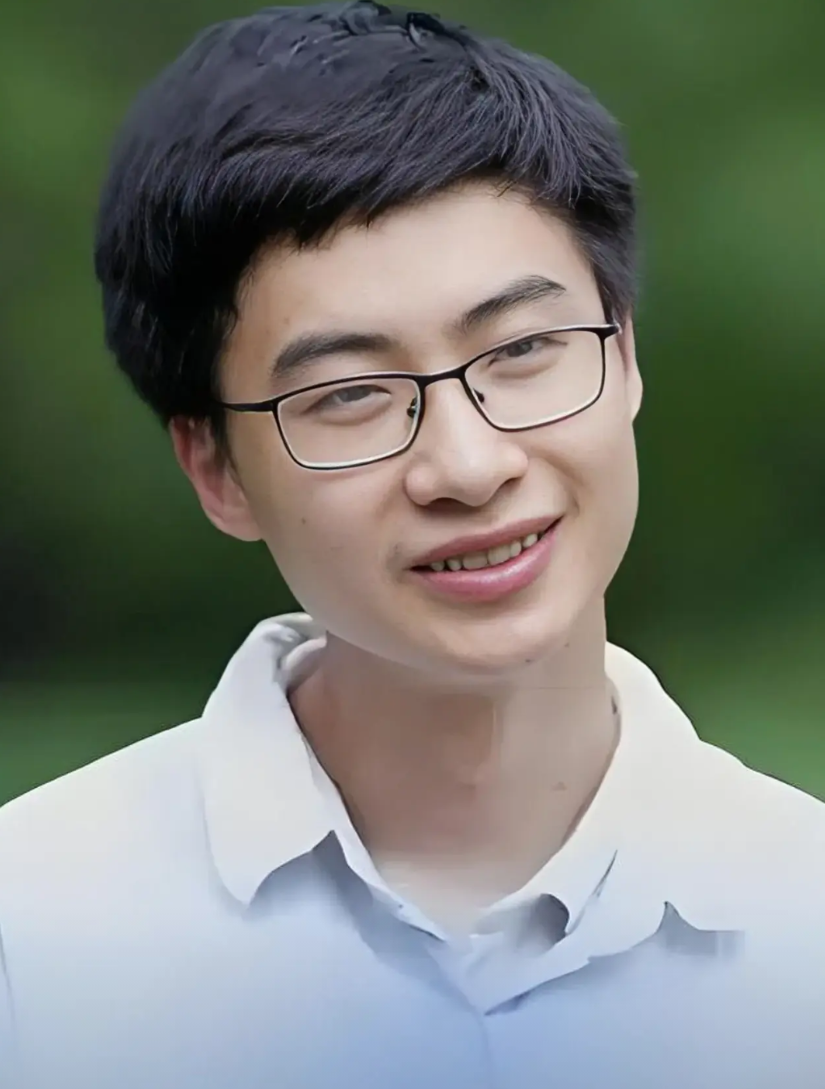 关于庞众望，北大心理学老师林巨，说了一句大实话，他说庞众望绝不是寒门，而是豪门中