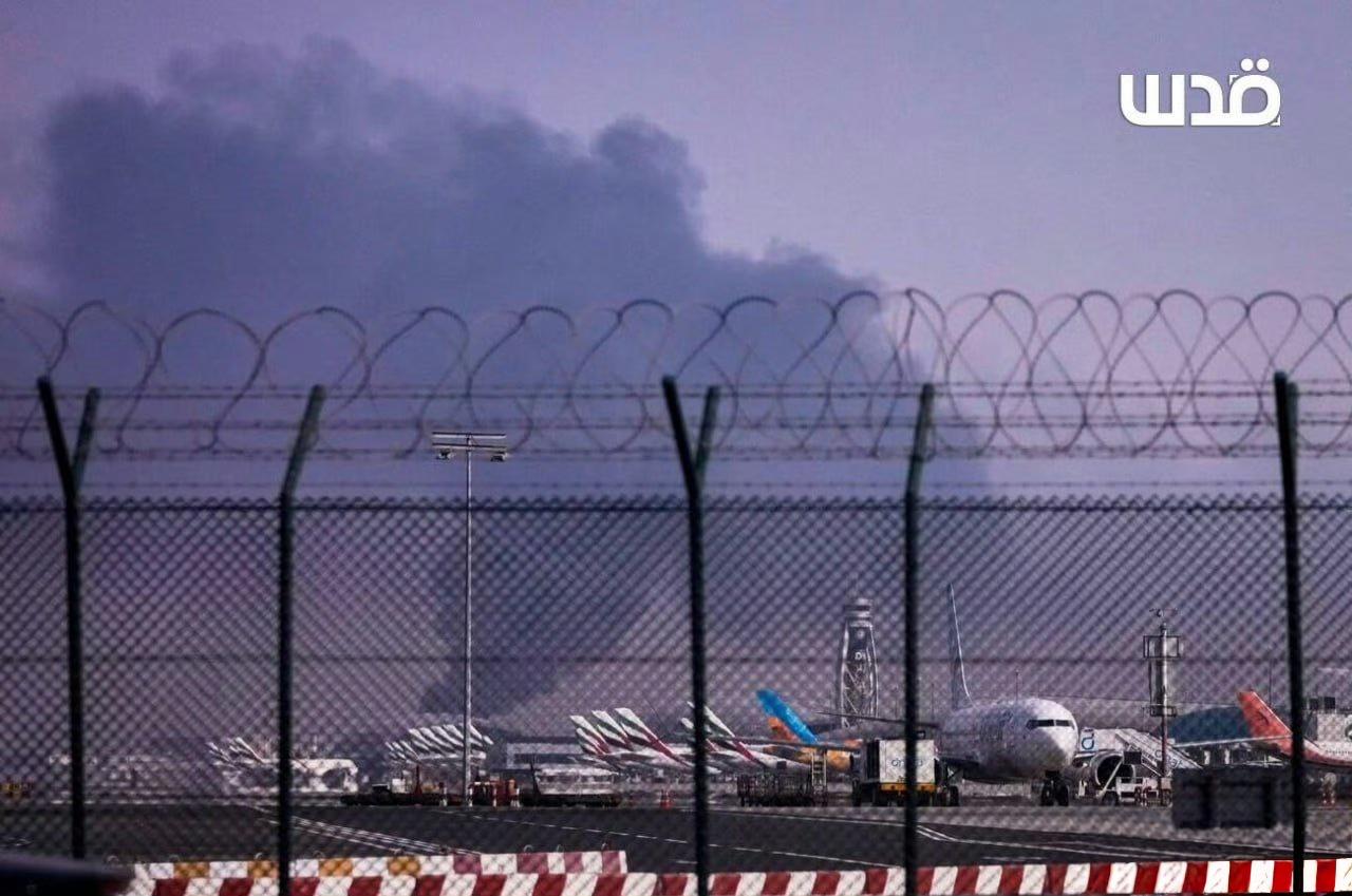 此时此刻的迪拜机场，美以联军与伊朗的战争还没结束，迪拜机场直接先被干废了，没有任