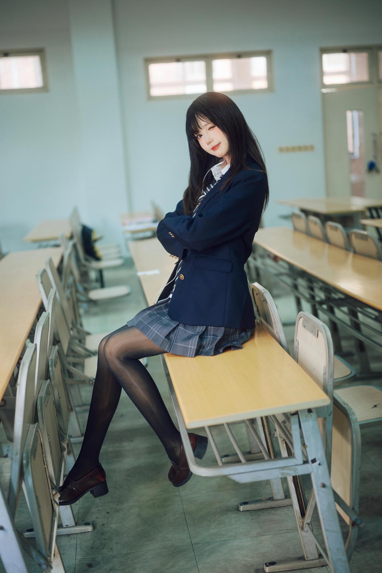 如何穿出精致的少女感?