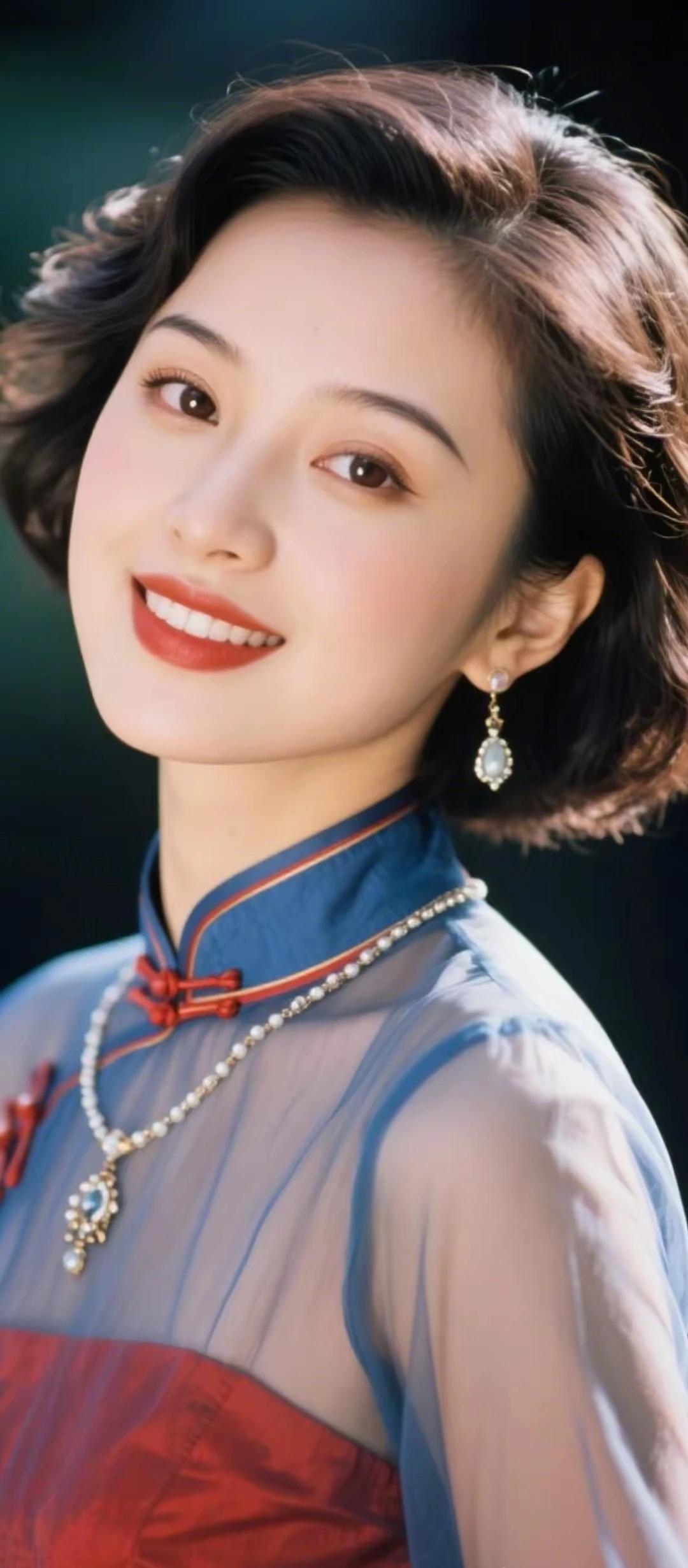 上联：心似清潭藏暖意下联：眼若春水情更浓