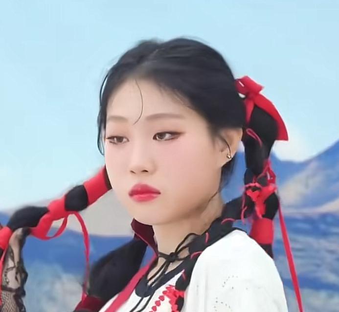 自从小沈阳女儿沈佳润在韩国出道，韩娱盛传她是我国顶级财阀家女儿，有一个城市都