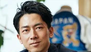 小泉进次郎是接替石破茂有力竞争者，现任日本农林水产大臣，因日本国内大米价格一直居