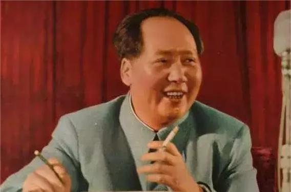 金无足赤，人无完人。陈云认为，“要求革命领袖没有缺点、错误是不可能的，是空想：这