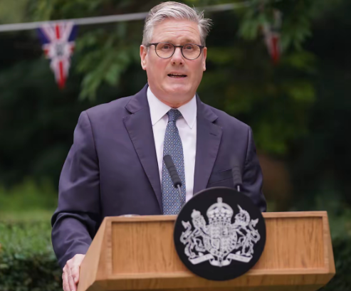 英国首相斯塔默抛出了一句话，让全世界都屏住了呼吸。俄乌冲突已经持续三年多了，