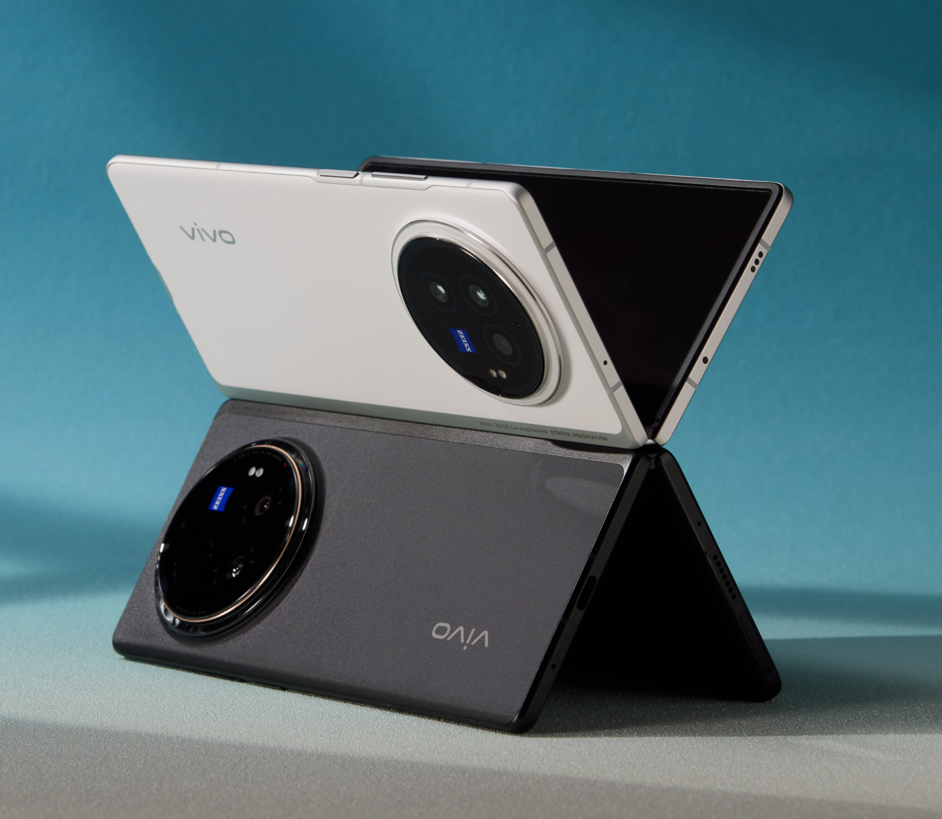 消息称，vivo折叠手机将跳过4，命名为vivoXFold5主要亮点是