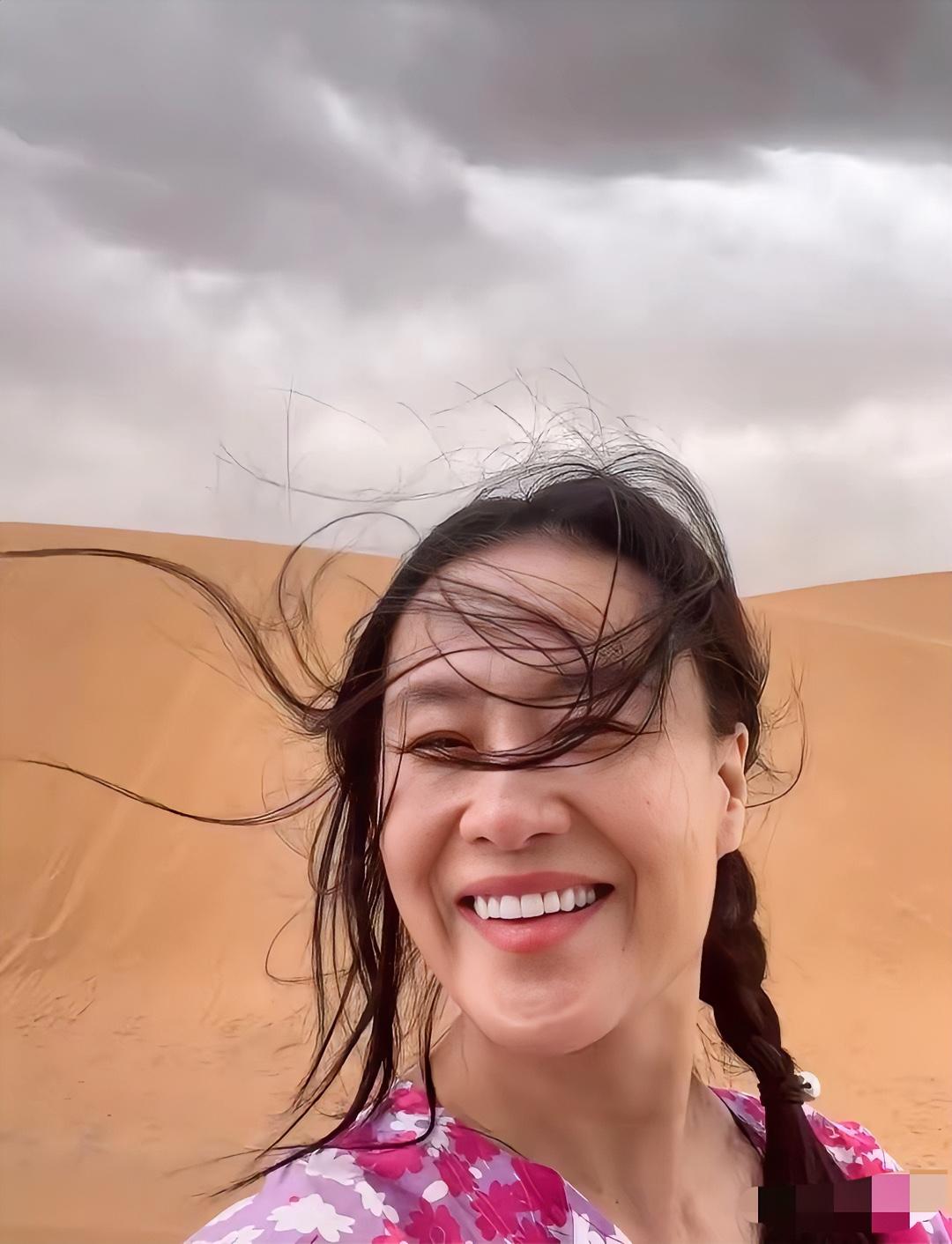 2月6日，邬君梅发文庆祝自己60岁生日。就在前一天，也就是她生日当天，接受访问时