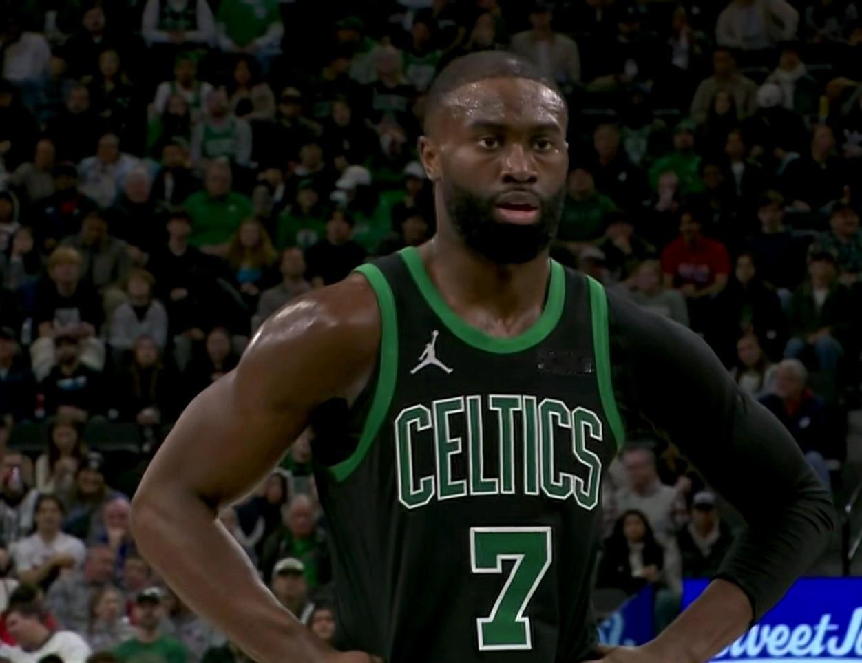 谁来了，都得输！快船全员傻眼：六连胜的快船主场输的心服口服，布朗进攻端彻底杀