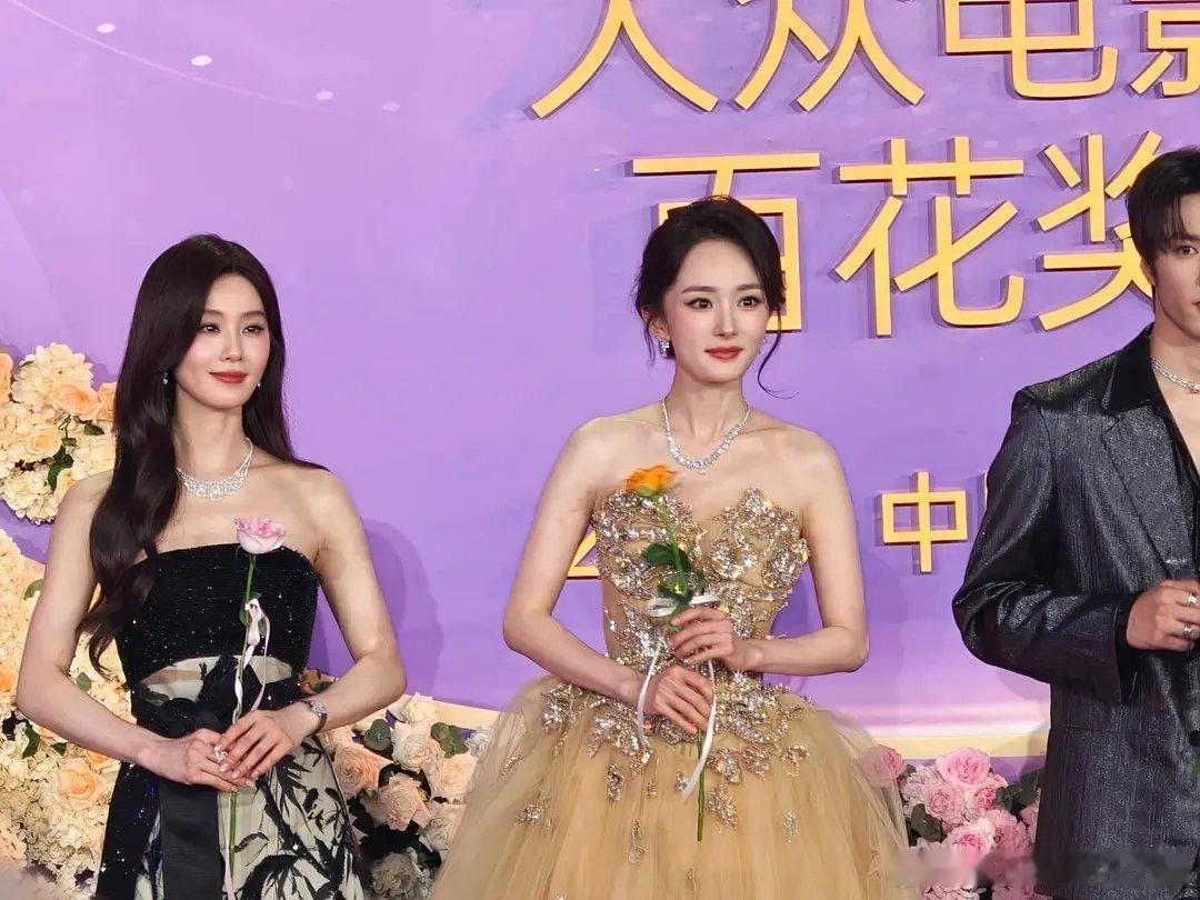 诗幂同框了，杨幂刘诗诗红毯生图，谁赢了？