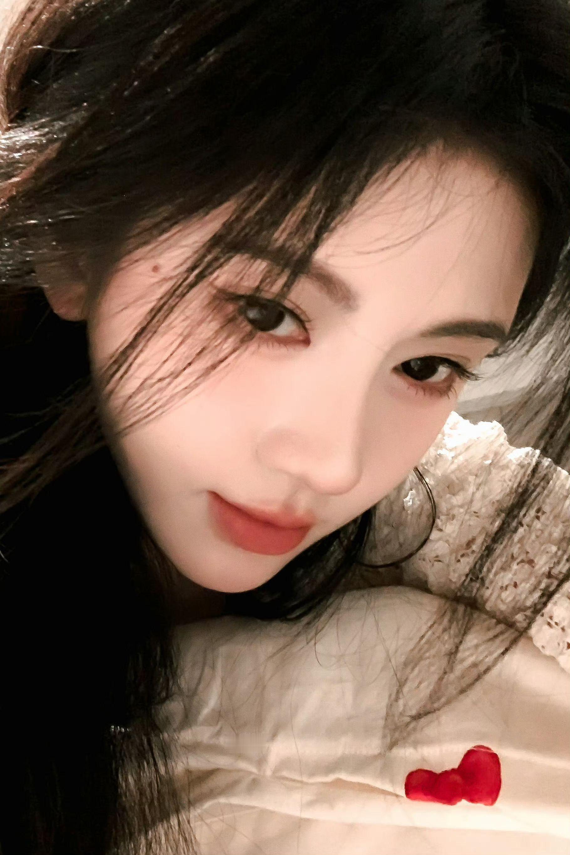 【鞠婧祎】鞠婧祎.鞠婧祎阿黛吾日三省吾身，鞠婧祎怎么这么美🥰🥰​​​