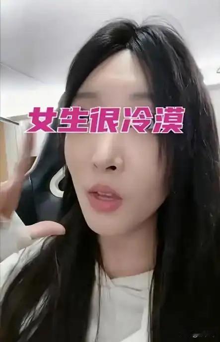 一女生经人介绍认识一男生，女生对男生各方面都挺满意，男生也特别主动。天天约见面，