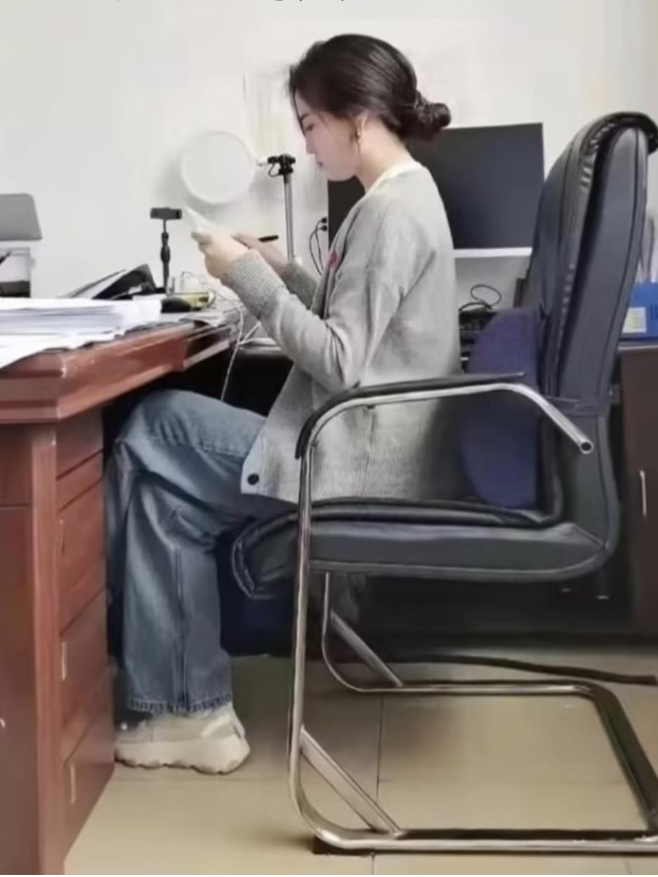 现如今女生想要条件更好的另一半，早就不像从前那么容易了。我侄女各方面都拿得出手，