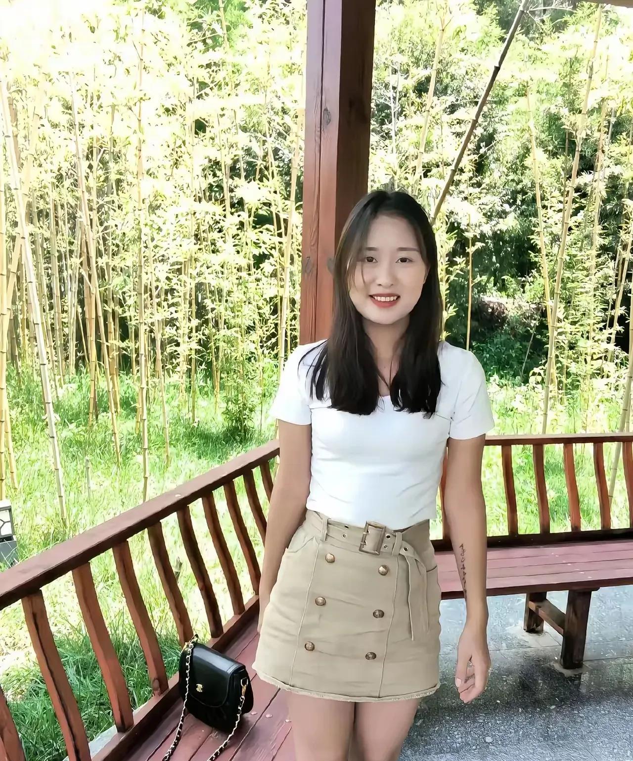 年轻村干部为什么不愿意接手当支书呢闺蜜是一名村干部下午到她那里耍她还在电脑