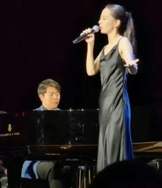 吉娜的身材发生了巨大的变化​​​