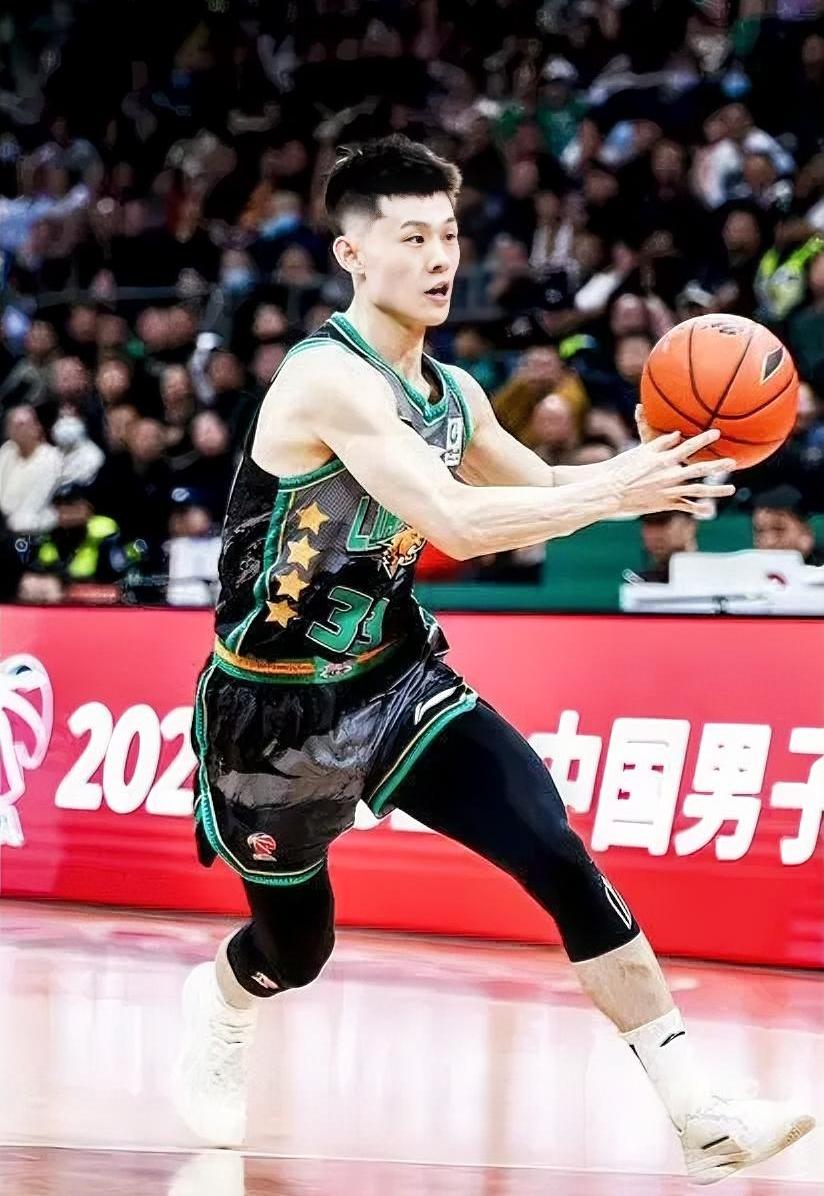 太精彩了，辽宁95-79广厦，这三位球员是辽宁赢球的绝对功臣！1. 威尔斯，本