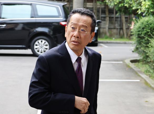 台“国防部长”顾立雄发表声明，4月21日，针对辽宁舰20日航经台湾海峡，台媒