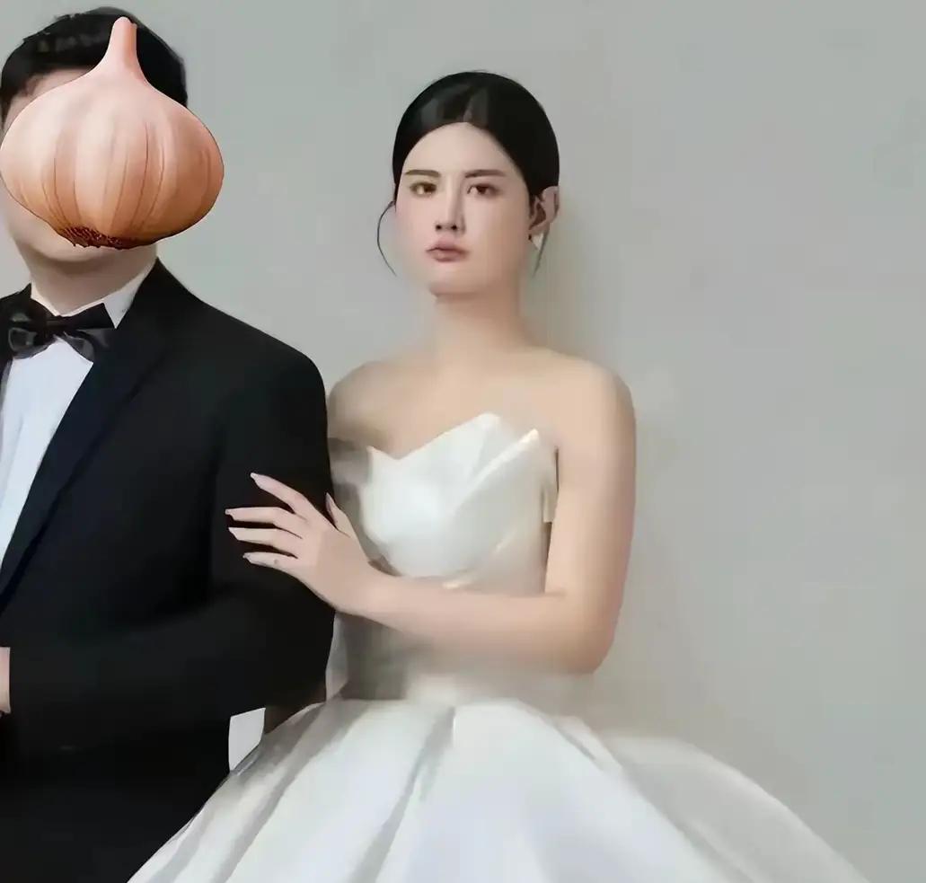 工资卡上交给妈，一个月只给500元零花钱，作为一个成年人这500块钱能干啥，中学