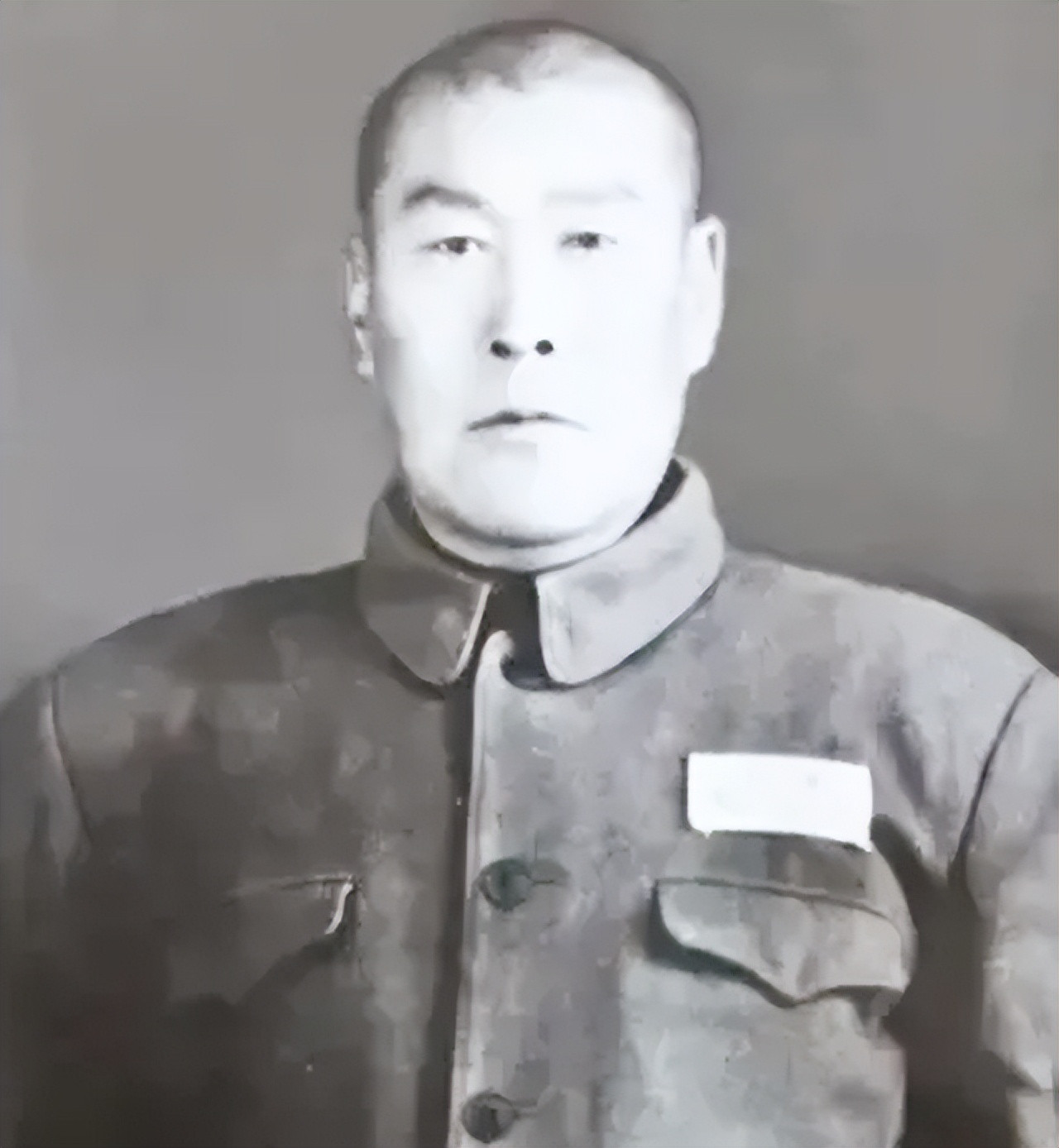 游击大队长甄凤山一听老婆和女儿被日队长抓了，怒火冲天：跟我玩阴的，我也绑他的老婆