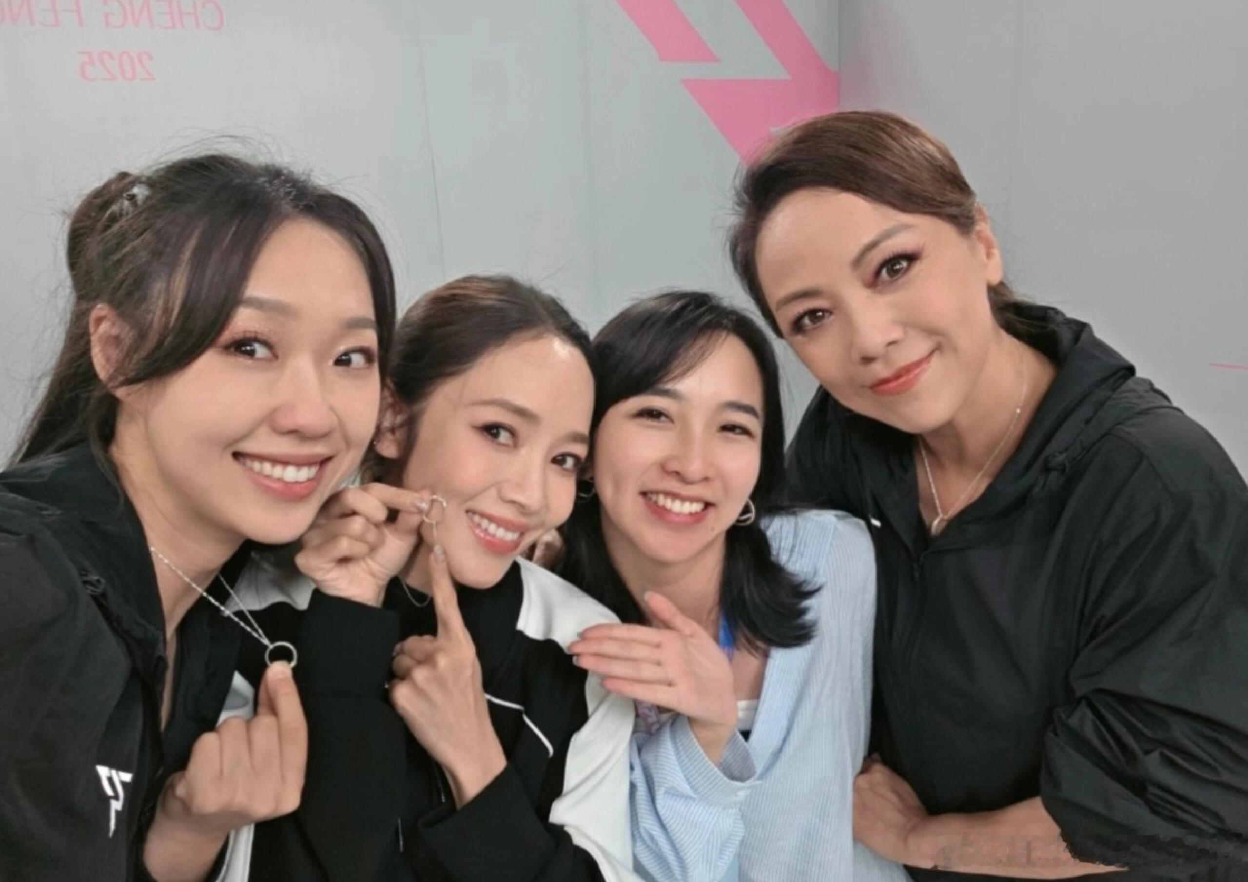 乘风2025一家三口把日子过好比什么都重要！看了节目好想和侯佩岑成为队员