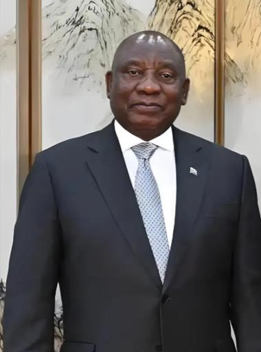 南非这一刀，砍得真狠！中国钢企在非洲彻底“芭比Q”了。 就在3月20日，南非