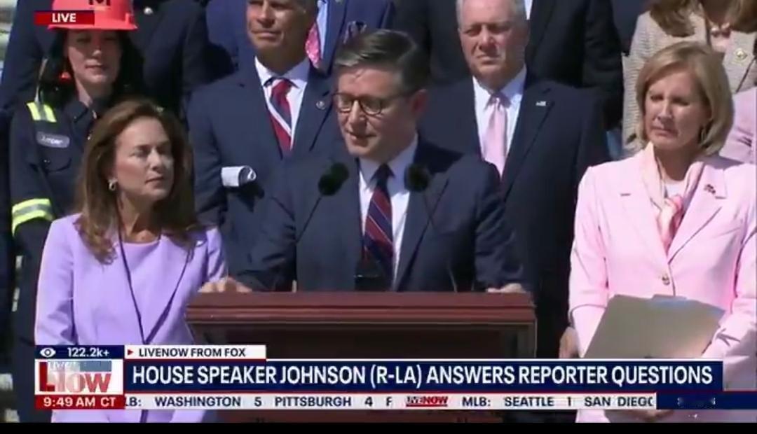 美国国会众议长迈克·约翰逊当地时间4月15日称教皇这是咎由自取："宗教领袖可以畅