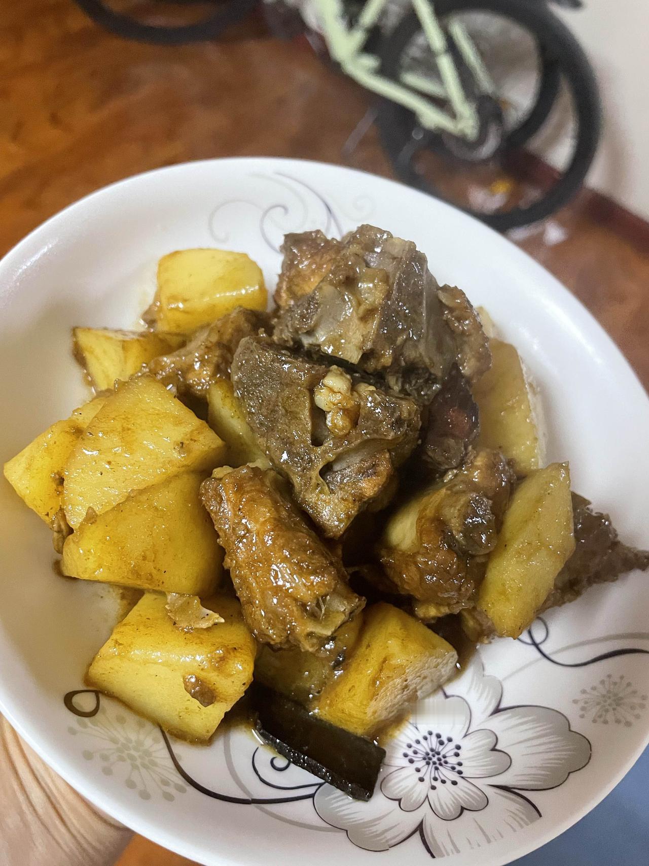 晒图笔记大赛这是今早的早饭，是不是有点硬呢？[呲牙笑][呲牙笑][呲牙笑]