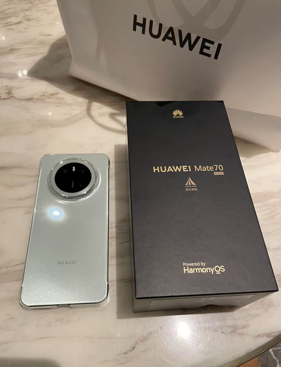 华为上线新春优惠作为Mate系列的老用户，等Mate70降价等了好久。这次趁