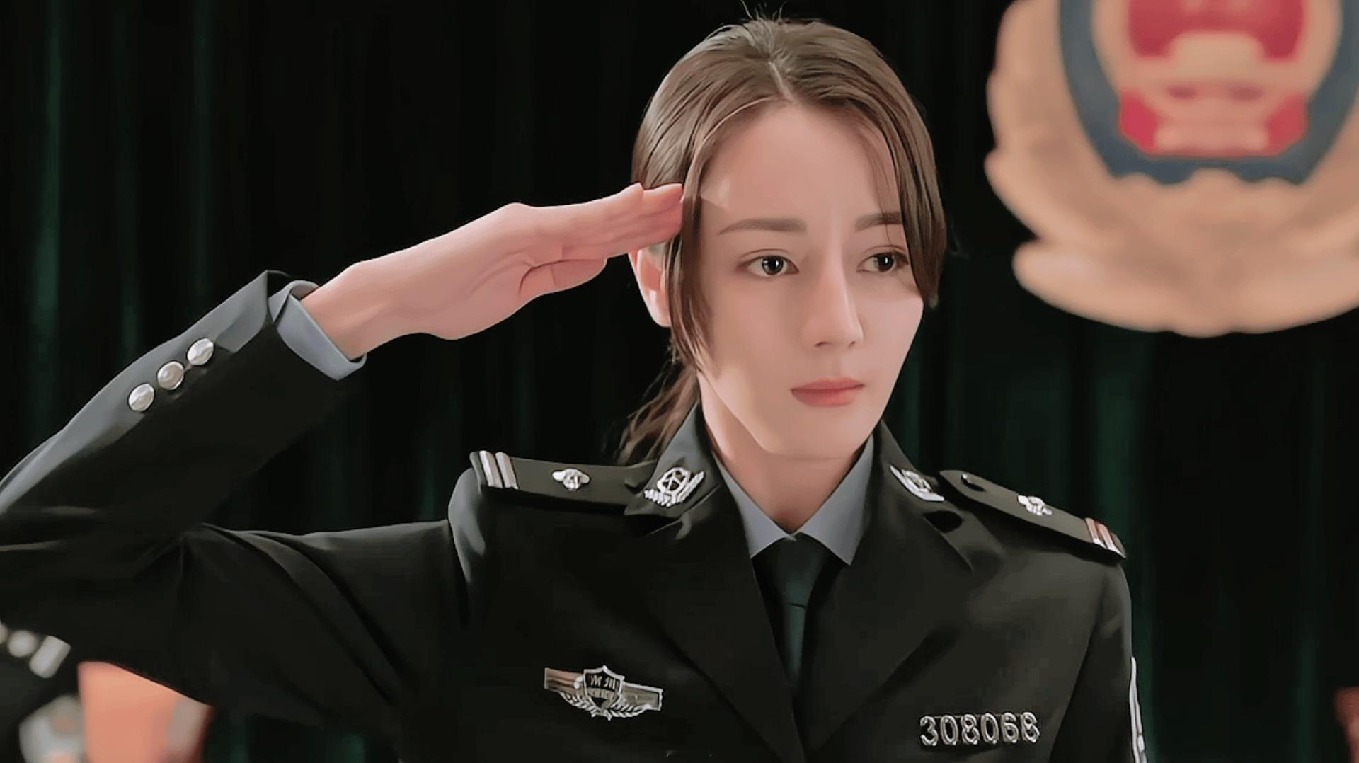 《利剑玫瑰》对于迪丽热巴太重要了，不知道能否助力她走出困局？但现在从释放出的预告