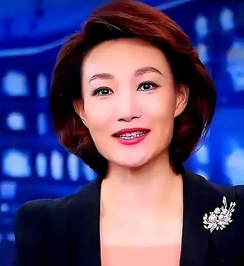 李梓萌表示，自己如今已经49岁，依然租房生活，也一直没有结婚。来到北京20多年，
