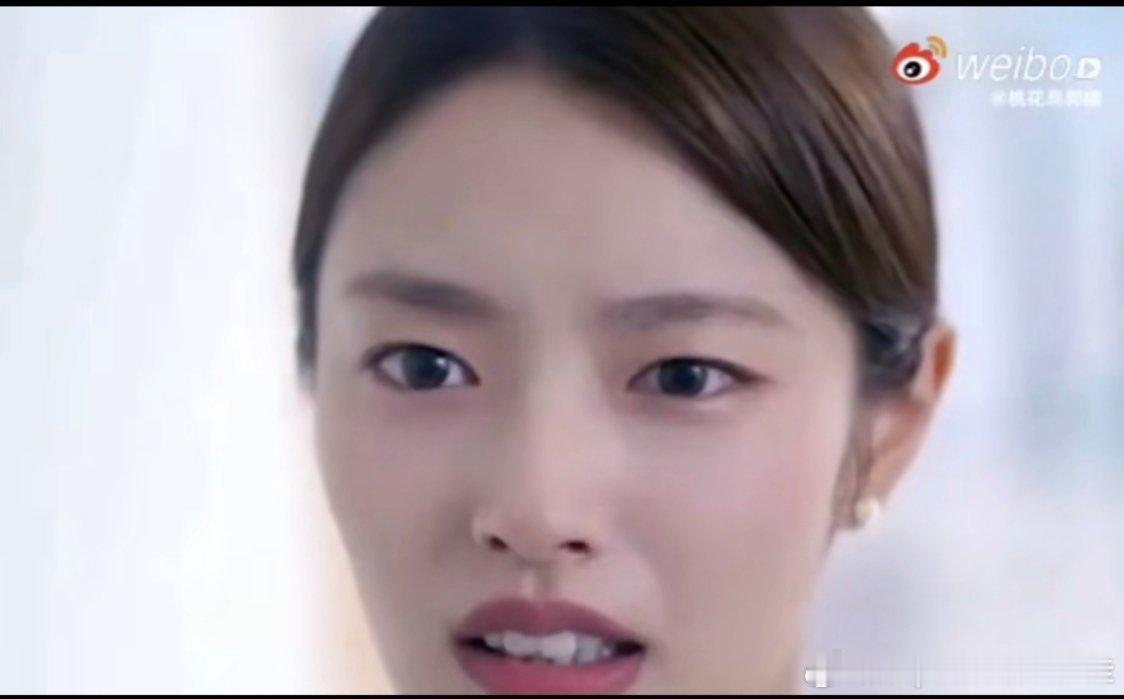 玉簟秋开机每次看徐若晗演戏好尴尬,感觉屏幕都是齐刷刷一排牙齿,不是一般的出戏,不