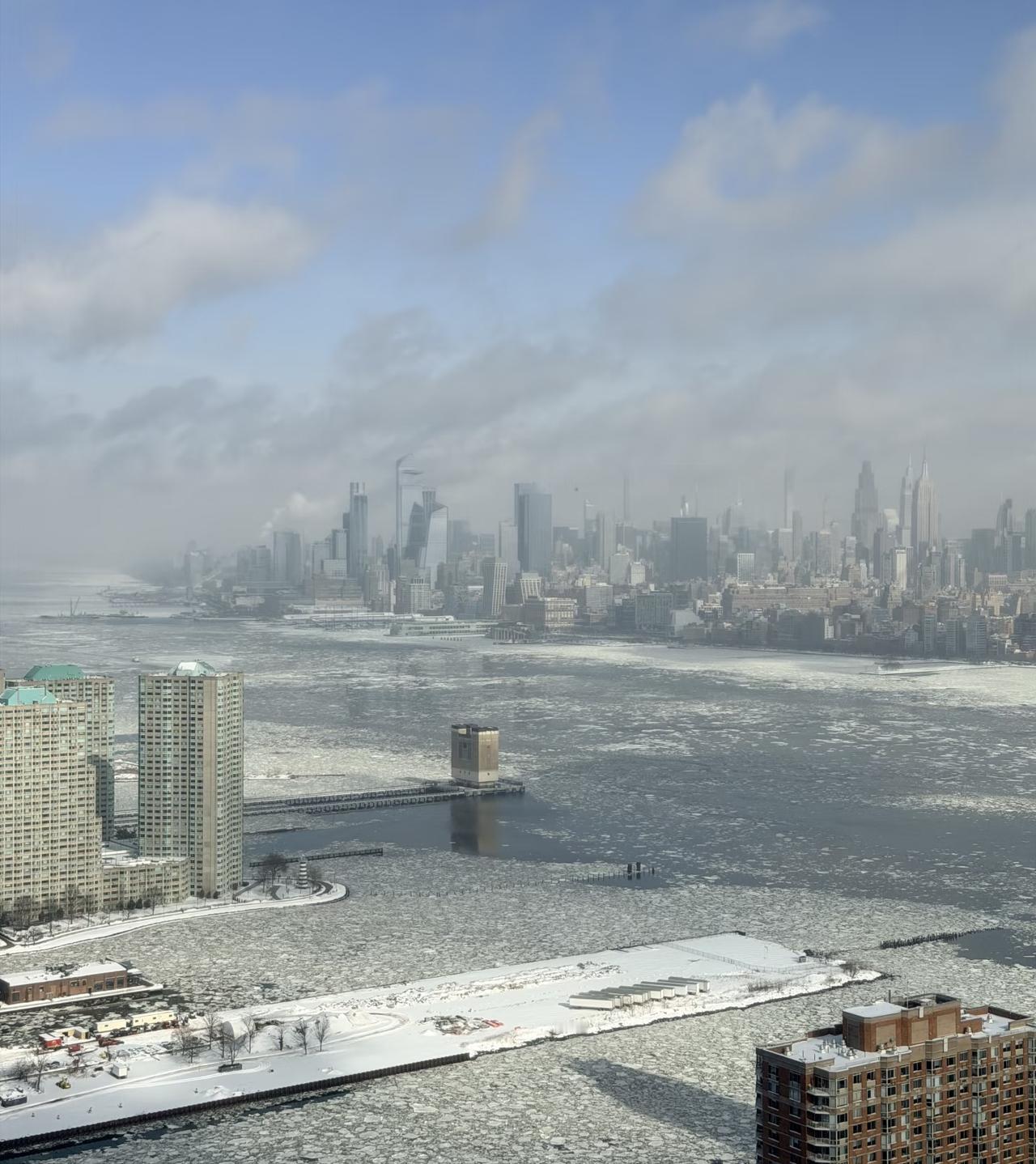 真正的冷知识纽约是全世界同纬度靠海的城市中最冷的[捂脸哭]世界顶级天然深水港