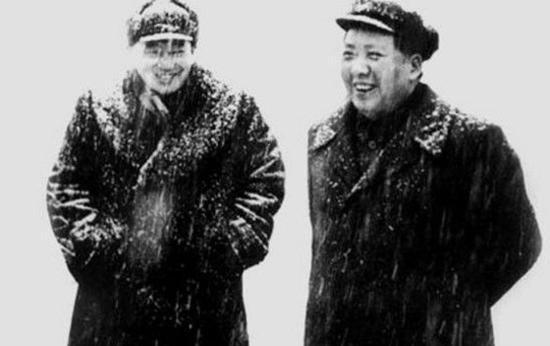 1953年毛主席召见罗瑞卿，认真询问他：如果有一天我退居二线，局势将如何应对？