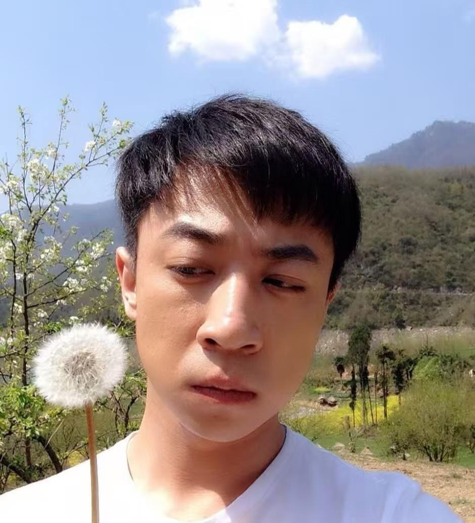 有句话不敢说“张维伊吵完架钻窗帘里”这个举动是不是证明，他压根儿不想结这个婚