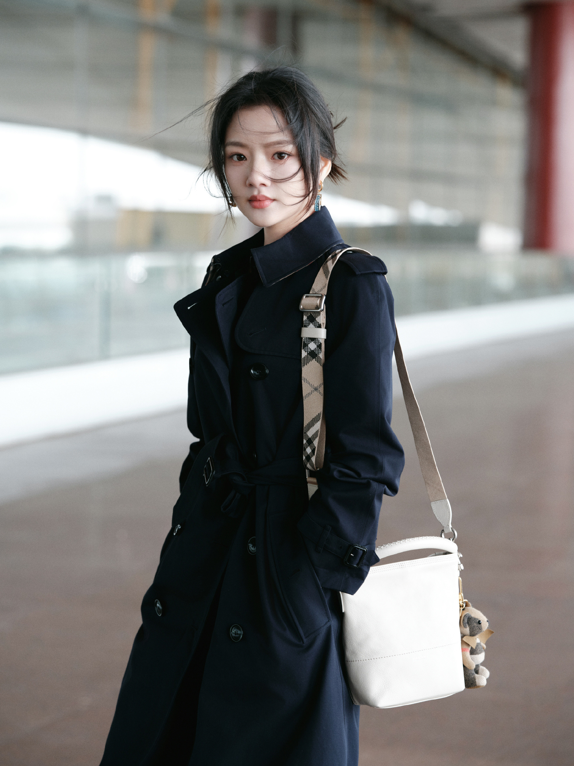 任敏出发伦敦时装周任敏出发伦敦时装周机场路透敏子就是适合这种干干净净清清爽爽的，