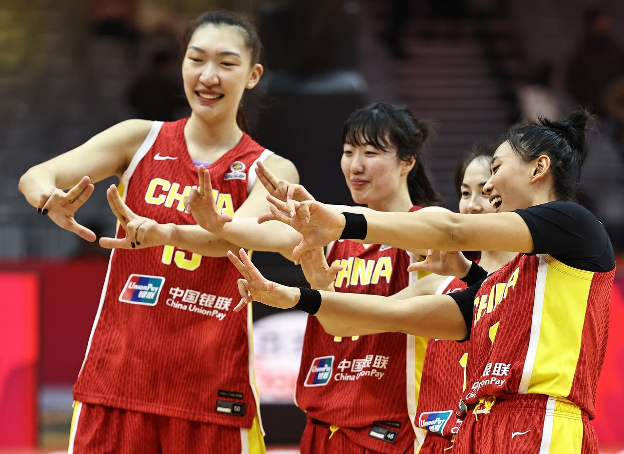 美媒：今年的女篮世界杯冠军，100%是这两支球队！1、美国女篮2、中国女
