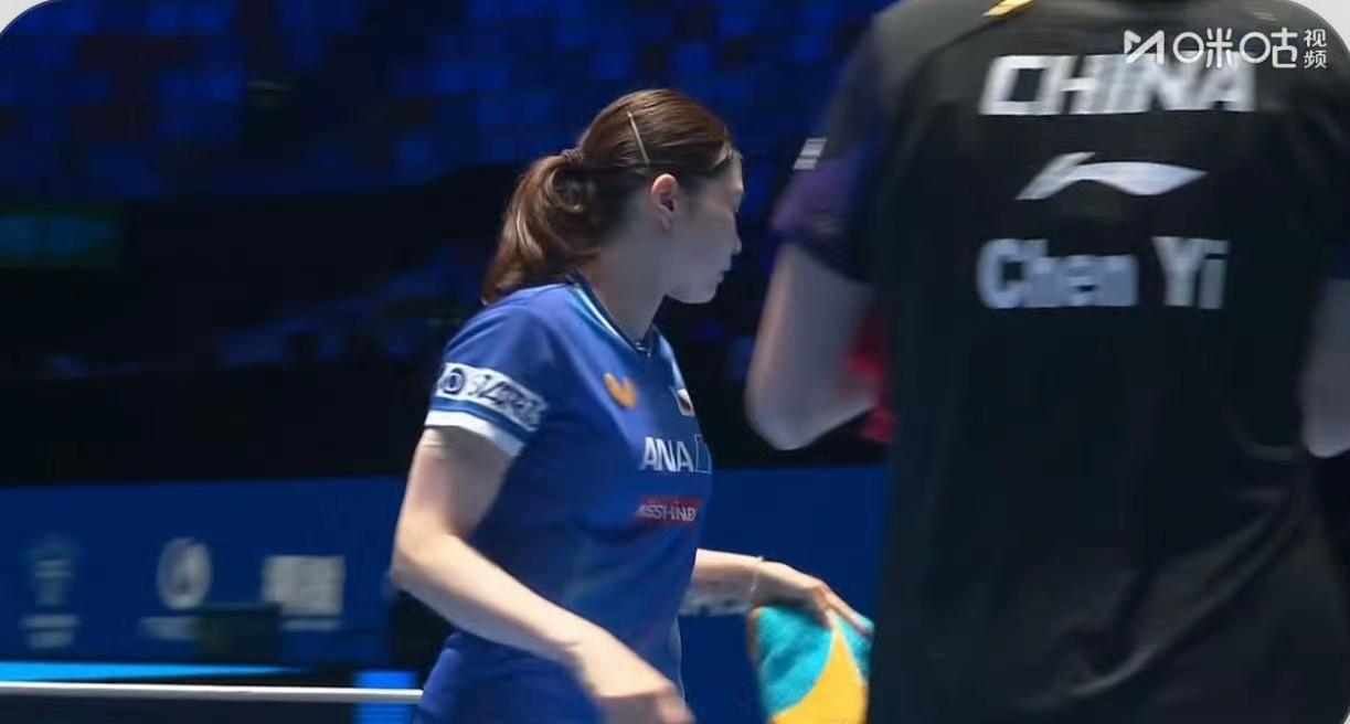 局点运气球太伤人了[哭哭]，第一局陈熠🇨🇳10-12不敌桥本帆乃香🇯